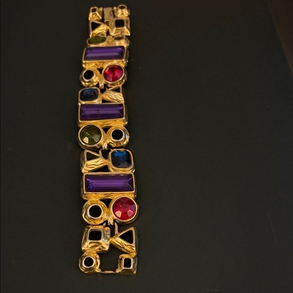 Crown Trifari Jewelry - Vintage Crown Trifari gold and Multicolor stone chunky Geometric Bracelet.
